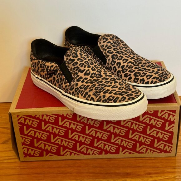 Vans Shoes - Women's Vans Cheetah Print size 8.5